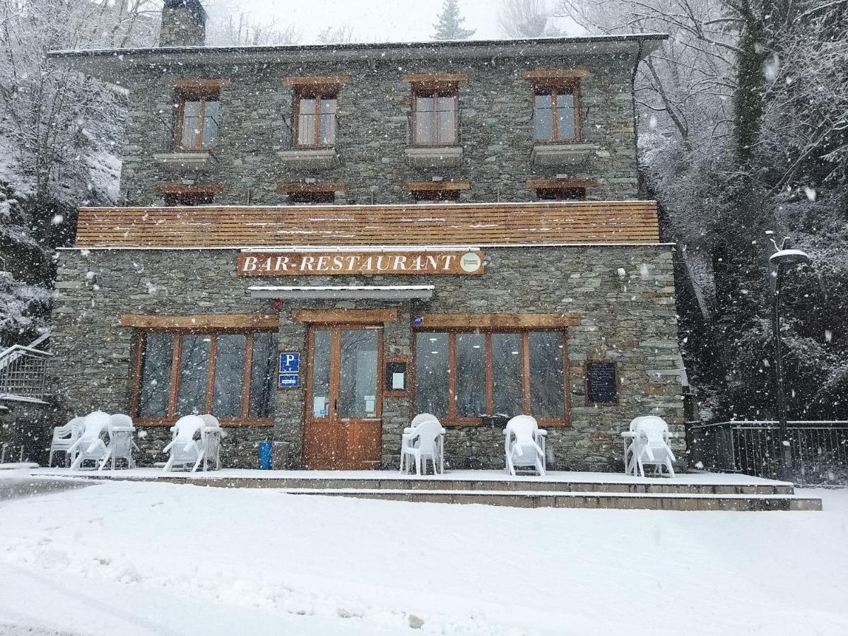 Hostal Les Roquetes Queralbs Eksteriør bilde